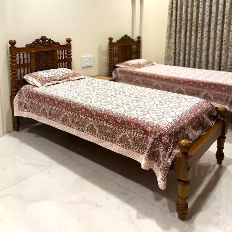 AnandhaPadmaBed