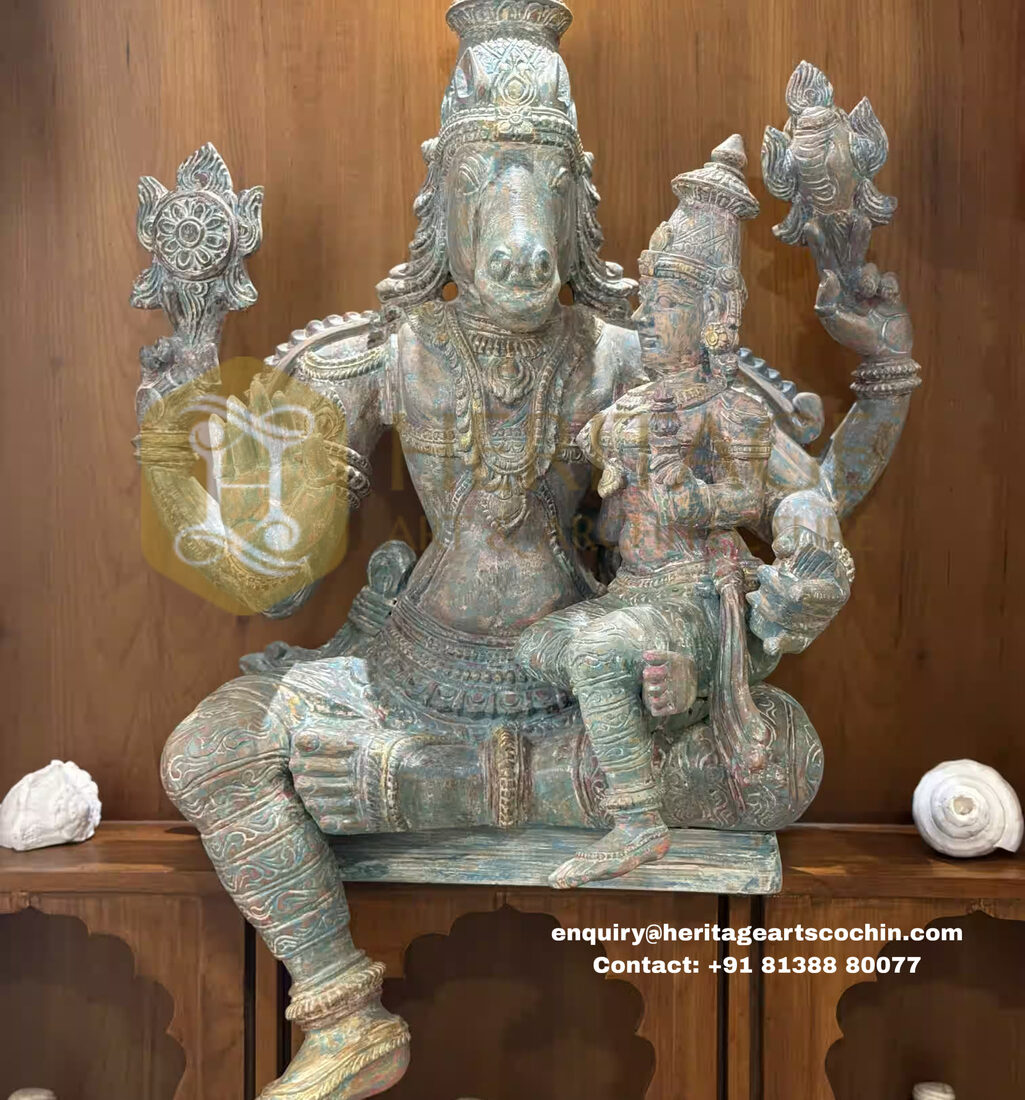 antique bronze kerala design statue in kochi