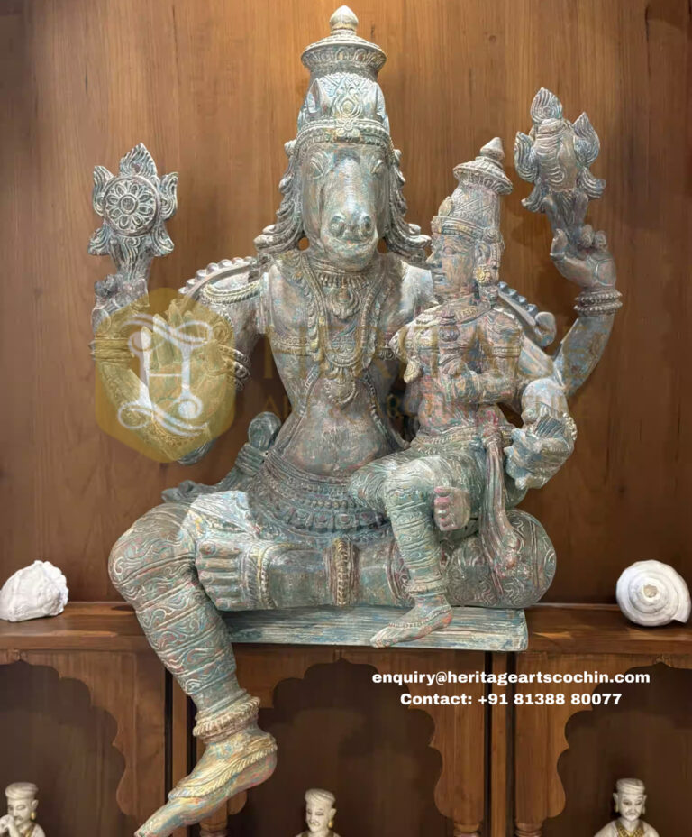 antique bronze kerala design statue in kochi