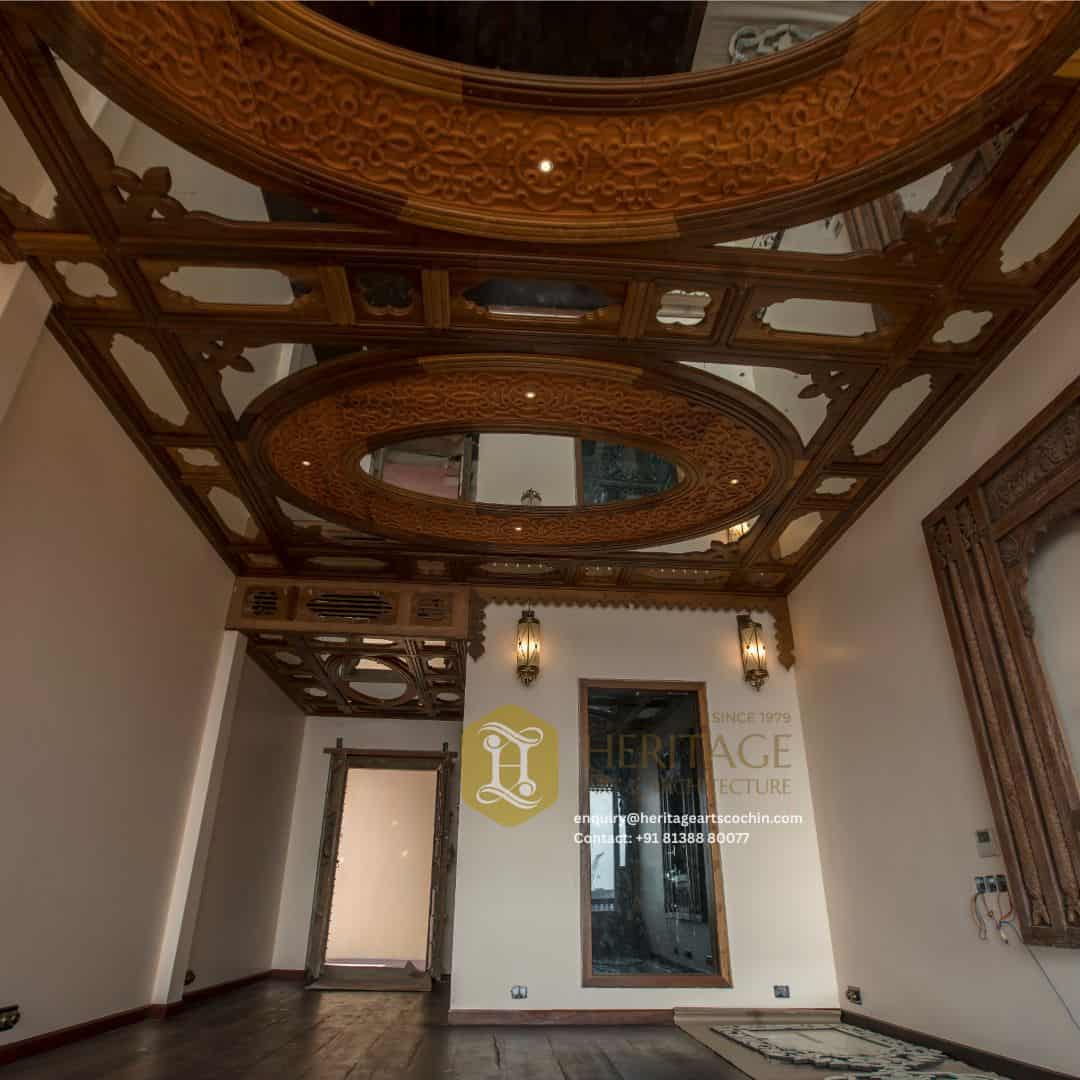 Lata Mandara - Geometric Mirror Ceiling
